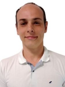 Adrian Luis M De Campos